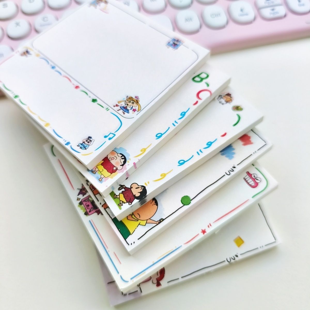 Crayon Shin-chan cartoon Cute  - Stationery Books 评论和价格